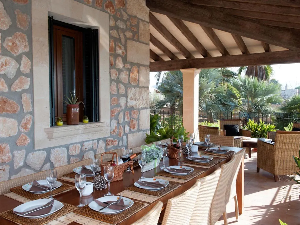 Luxurious 6-Bedroom Villa Just 10 Minutes From The Beach Manacor